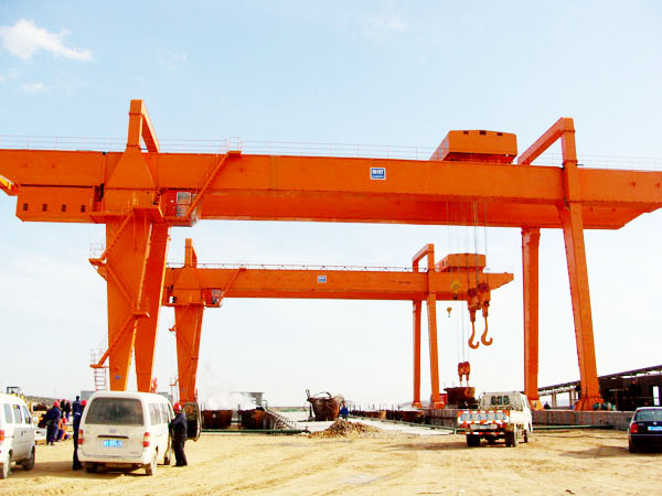 双主梁龙门吊