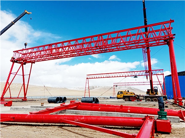 80+80提梁机门式起重机